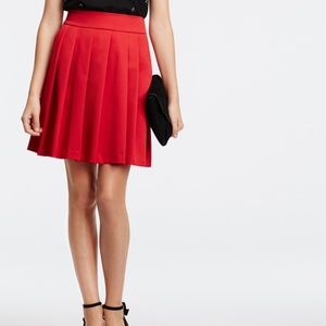 Ann Taylor red pleated skirt